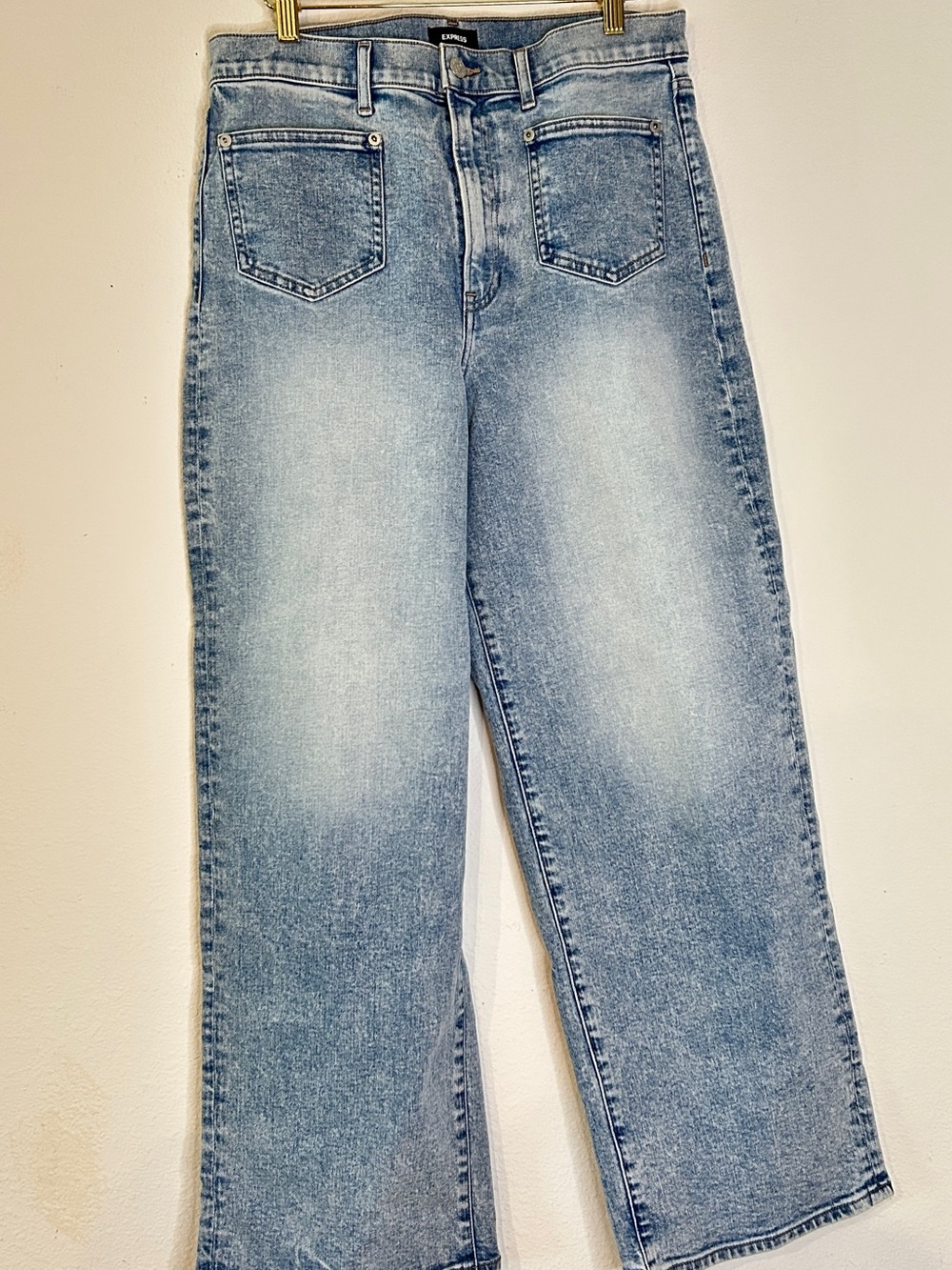 Express Relaxed Straight-Leg Jeans in Light Blue Wash